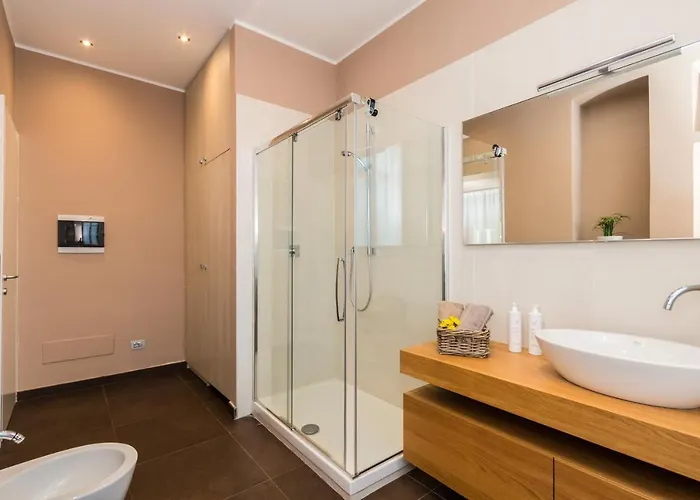 Apartament Nel Cuore Di Crocetta By Wonderful Italy